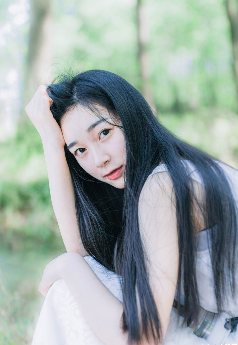 把生活当成戏的人，可以处变不惊；把戏当成生活的人，容易抑郁成疾。